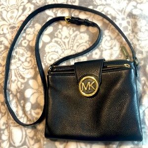 Michael Kors crossbody in black